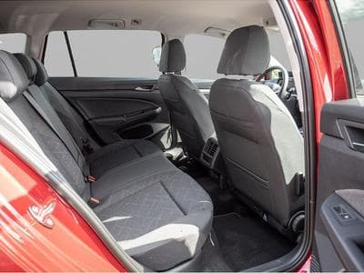 VW Golf (2024) - Foto 4