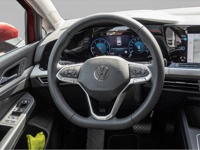 VW Golf (2024) - Foto 6