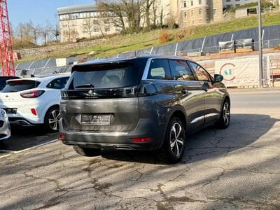 Peugeot 5008 2.0 BlueHDi 177 EAT8 GT-Line 7 pl PANO/360°/ACC (2021) - Photo 6