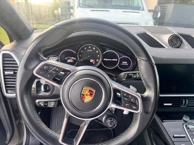 Porsche Cayenne GTS COUPE (2020) - Foto 4