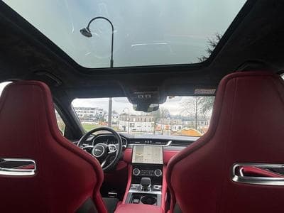 Jaguar F-Pace SVR (2024) - Photo 5