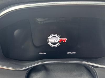 Jaguar F-Pace SVR (2024) - Photo 12