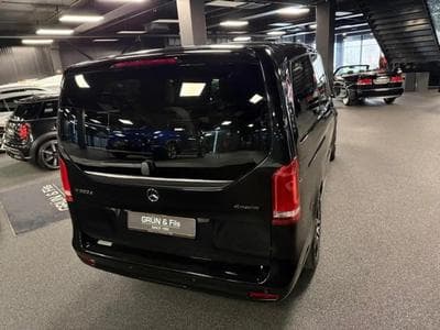 Mercedes 300 (2024) - Foto 7