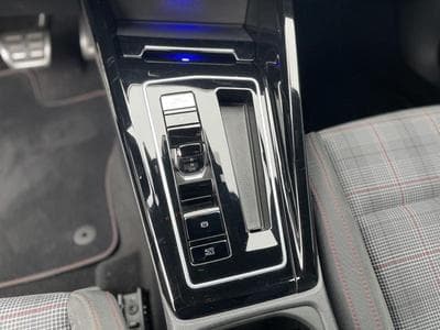 VW Golf 8 GTI 2.0 TSI DSG7 (2023) - Photo 9