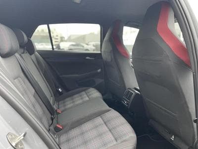 VW Golf 8 GTI 2.0 TSI DSG7 (2023) - Photo 5