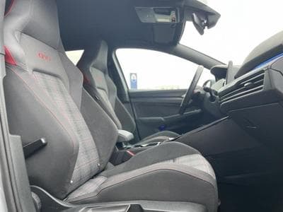 VW Golf 8 GTI 2.0 TSI DSG7 (2023) - Photo 4