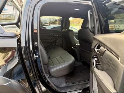 Isuzu D-Max Double Cab V-CROSS 1.9 D 163 4x4 (2026) - Photo 10