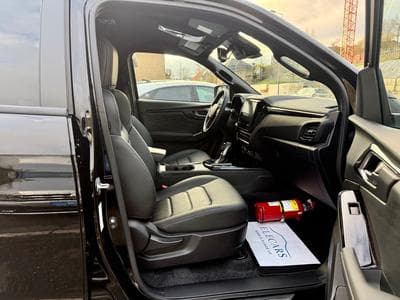 Isuzu D-Max Double Cab V-CROSS 1.9 D 163 4x4 (2026) - Photo 9