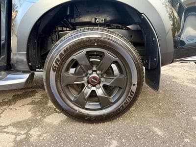 Isuzu D-Max Double Cab V-CROSS 1.9 D 163 4x4 (2026) - Photo 15