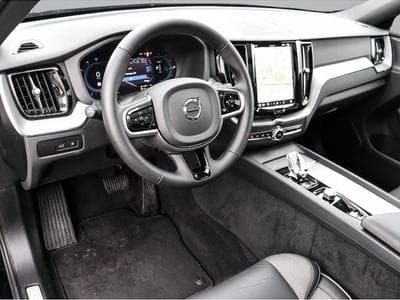 Volvo XC60 (2024) - Photo 3