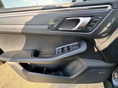 Porsche Macan 2.0L 245CV (2020) - Photo 10