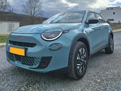 Fiat 600 HYBRID (2025) - Photo 1