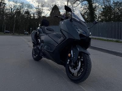 Yamaha T-Max 560 Tech Kamo (2025) - Photo 1