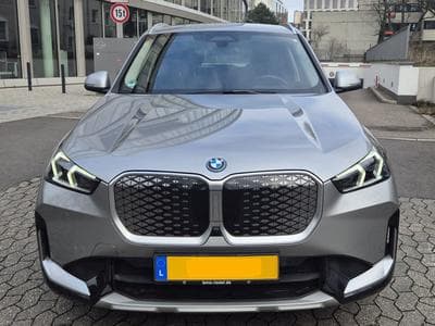 BMW iX1 eDrive20 XLine (2024) - Photo 1