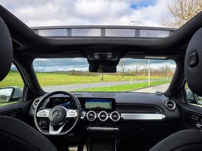 Mercedes GLB 200 AMG Line 7 places Toit Pano Attelage (2021) - Foto 8