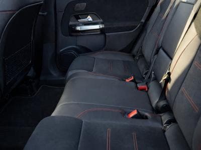 Mercedes GLB 200 AMG Line 7 places Toit Pano Attelage (2021) - Foto 14