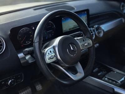 Mercedes GLB 200 AMG Line 7 places Toit Pano Attelage (2021) - Photo 10