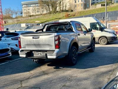 Isuzu D-Max Double Cab V-CROSS 1.9 D 163 4x4 (2026) - Photo 6