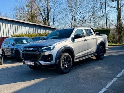 Isuzu D-Max Double Cab V-CROSS 1.9 D 163 4x4 (2026) - Photo 3