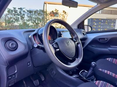 Citroën C1 1.0 VTi 72cv S&S (2020) - Photo 13