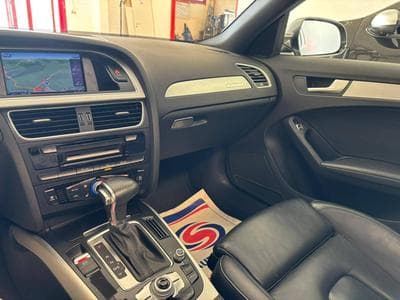 Audi A4 Avant S line Sportpaket / plus quattro (2015) - Photo 9