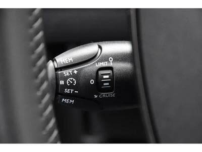 Peugeot 2008 (2025) - Foto 15