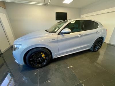 Alfa-Romeo Stelvio Veloce (2021) - Photo 2
