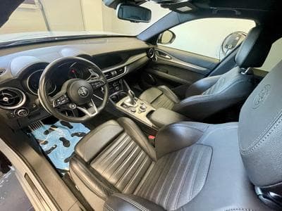 Alfa-Romeo Stelvio Veloce (2021) - Photo 3