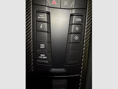 Porsche Boxster Spyder RS Weissach (2025) - Photo 10