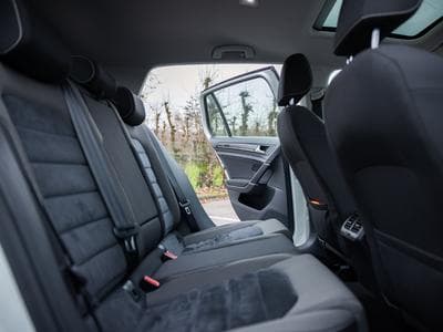 VW Golf VII 1.4 TSI BLUEMOTION Comfortline (2015) - Foto 14