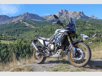 Voge DS800 RALLY (2026) - Photo 9