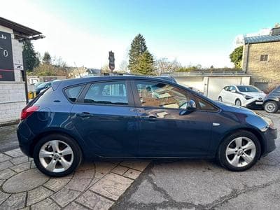 Opel Astra 1.7 CDTI 110CV 5 PORTES (2012) - Foto 8