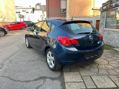 Opel Astra 1.7 CDTI 110CV 5 PORTES (2012) - Foto 4