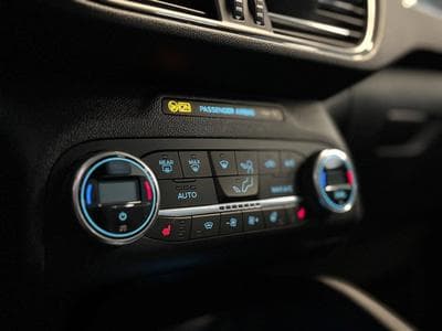 Ford Kuga ST-Line (2021) - Foto 12