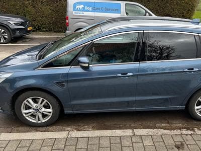 Ford S-Max Titanium 2.5i HEV 190ch / 140kw HF45aut (2023) - Foto 1
