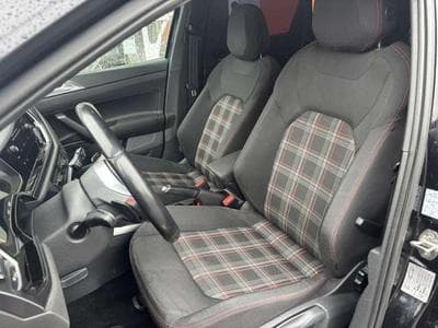 VW Polo 2.0 TURBO 200PS DSG (2019) - Foto 13