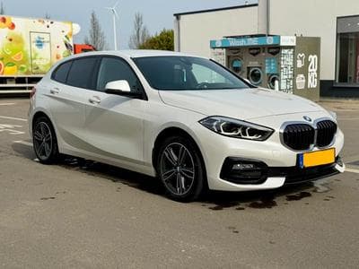 BMW 118 i 140 Aut. SportLine (2019) - Foto 1