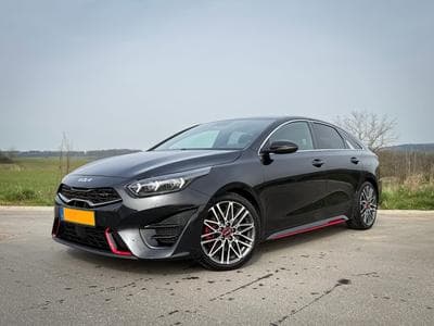 Kia ProCeed GT 1.6T-GDi 204 DCT (2023) - Foto 1