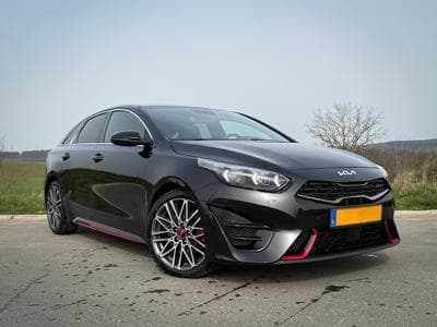 Kia ProCeed GT 1.6T-GDi 204 DCT (2023) - Foto 3