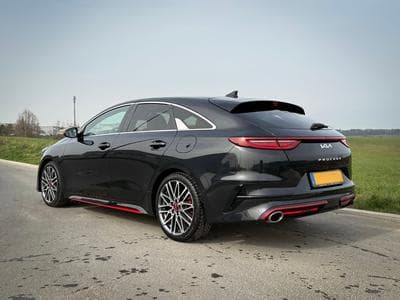 Kia ProCeed GT 1.6T-GDi 204 DCT (2023) - Foto 4