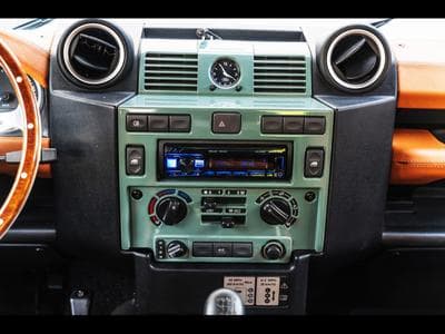 Land-Rover Defender III 90 TD4 2.2L SOFT TOP (2013) - Photo 14