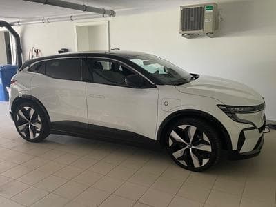 Renault Megane Techno EV60 220HP Super Charge (2022) - Photo 1