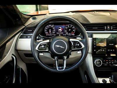 Jaguar F-Pace 5.0 SUPERCHARGED P550 SVR AWD – ORANGE ATACAMA SVO PREMIUM P (2021) - Photo 11