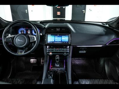 Jaguar F-Pace 5.0 SUPERCHARGED P550 SVR AWD (2019) - Photo 14