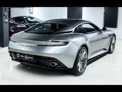 Aston-Martin DB12 COUPE 4.0 V8 BITURBO - ALUMINITE SILVER (2024) - Foto 7