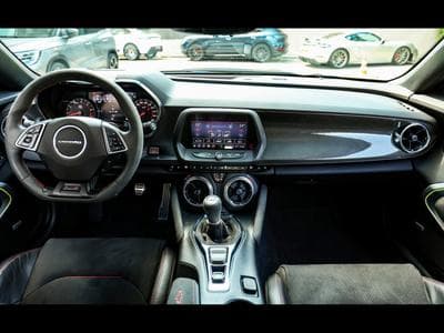 Chevrolet Camaro ZL1 6.2 V8 RWD - MANUAL 6 – SHOCK YELLOW (2020) - Foto 12