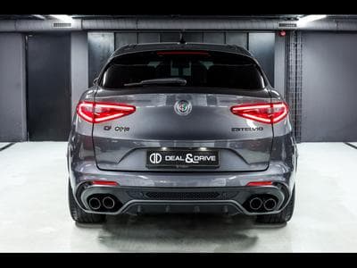 Alfa-Romeo Stelvio QUADRIFOGLIO 2.9T V6 AT8-Q4 (510 CH) - GRIGIO VESUVIO (2020) - Foto 4