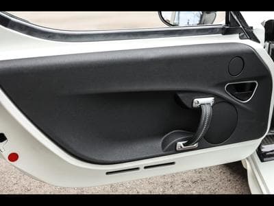 Alfa-Romeo 4C COUPE – LAUNCH EDITION – 1 OF 500 - BIANCO TRISTRATO OPACO (2014) - Foto 10