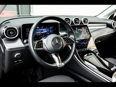 Mercedes GLC 300 DE 4MATIC AVANTGARDE (2024) - Foto 11