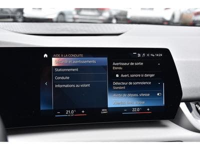 BMW 218 dA LANE SIDE PARK CAM 1° MAIN (2023) - Photo 13